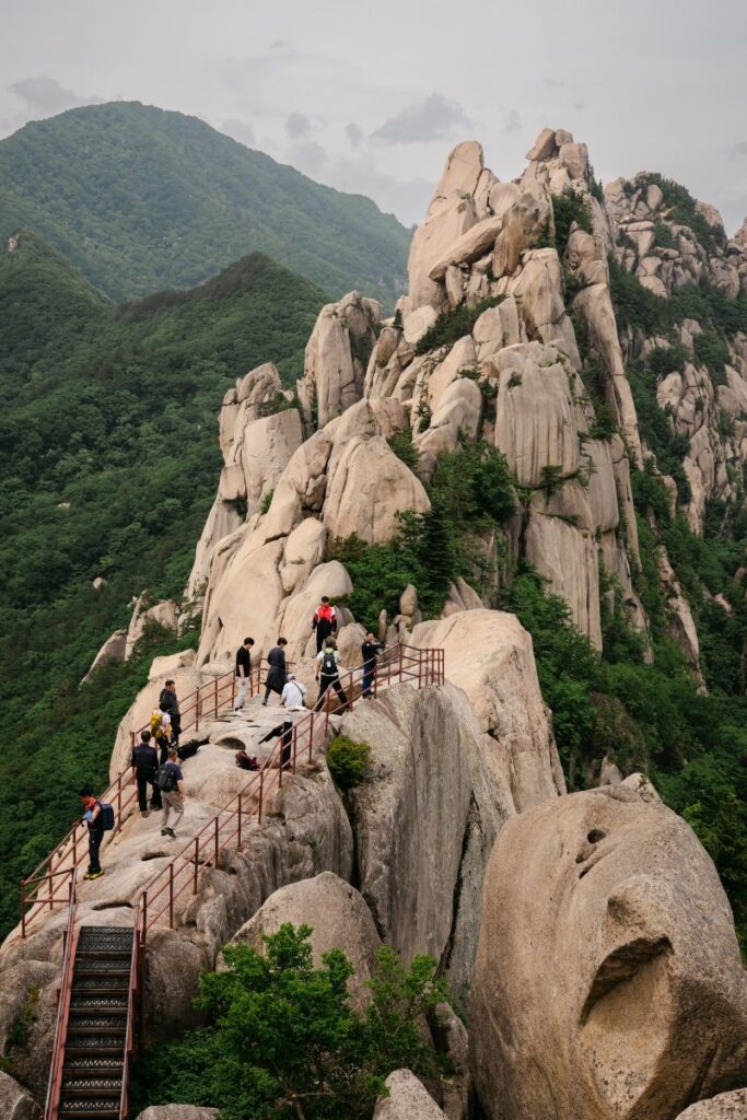 Gunung Seorak korea afiyah tour & travel